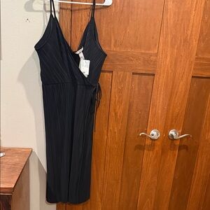 H&M Lg Black dress